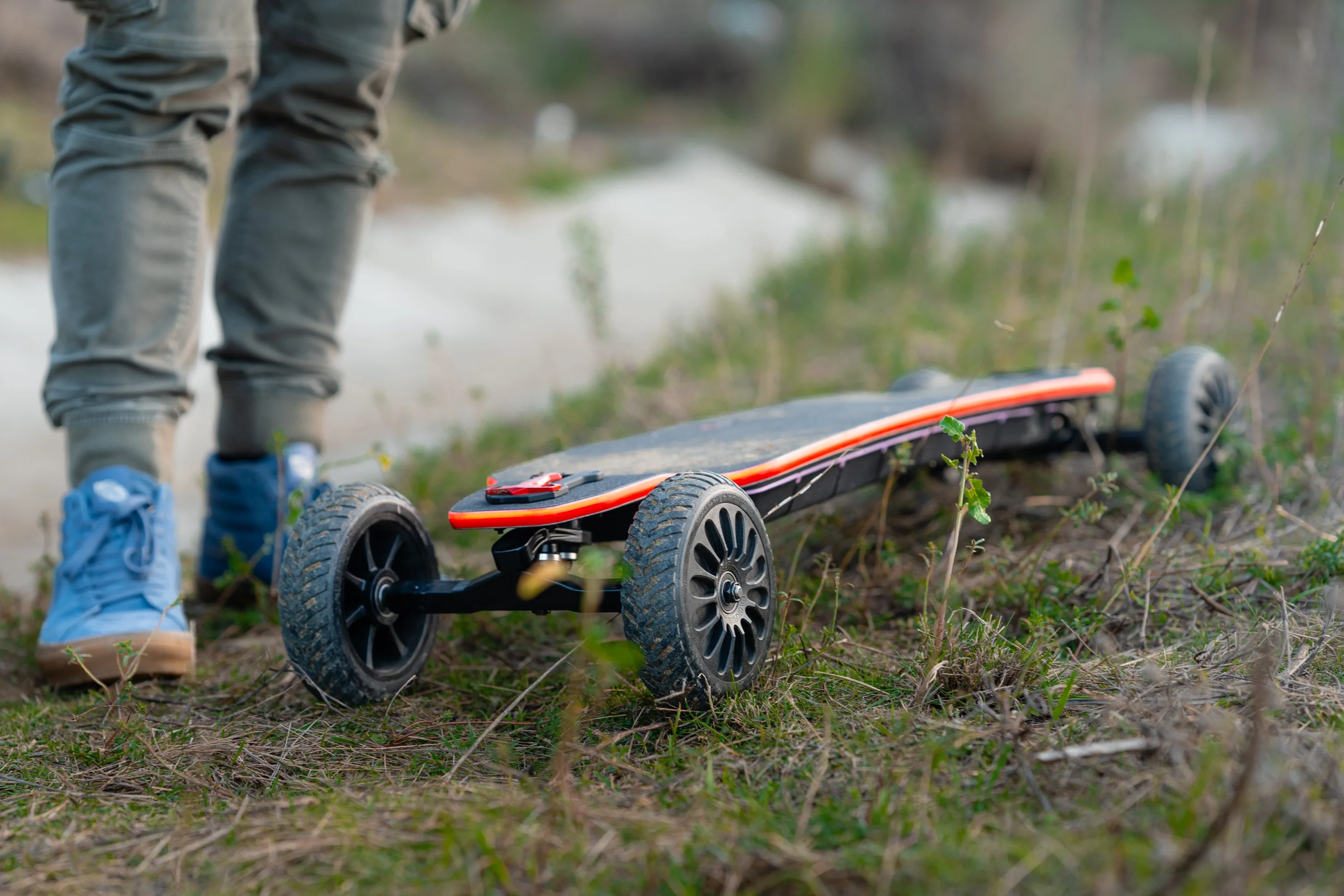Backfire Ranger X6 All Terrain Electric Longboard with Major V3 Remote - Image 5